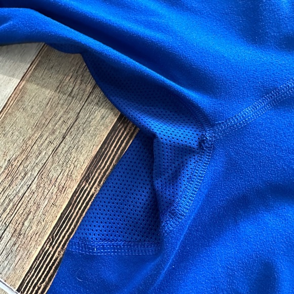 Nike 1/4 zip blue Livestrong pullover lightweight - Picture 2 of 4